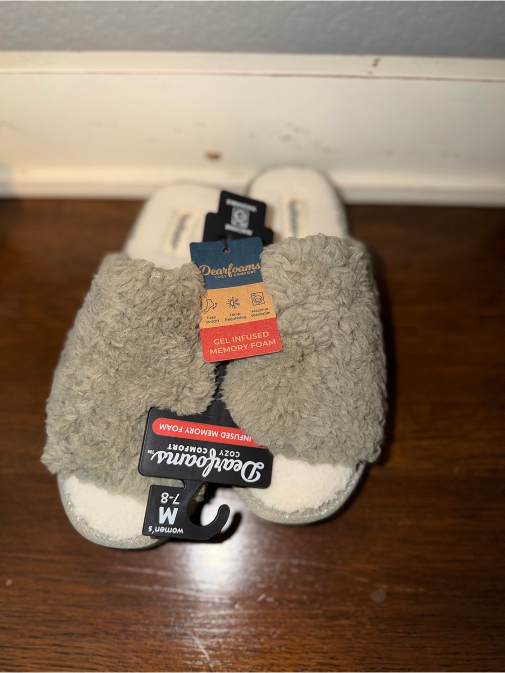 dearfoams Plush Faux-Sherpa Slide Slippers — Light army green size Medium 7/8